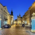 Old Town Chic With Ac * Varşova