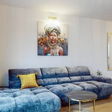 Old Town Chic With Ac *