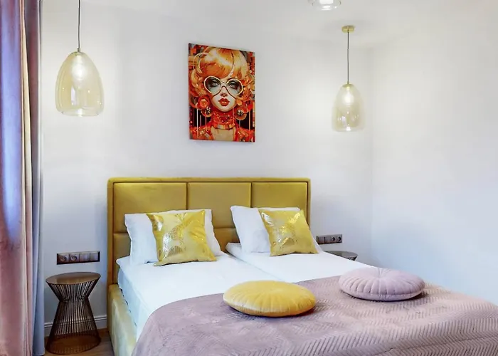 Old Town Chic With Ac Apartment Warsaw