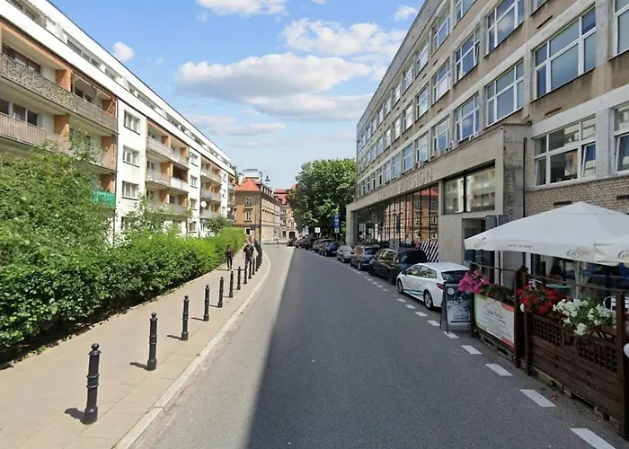 Old Town Chic With Ac Apartment