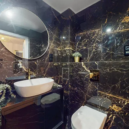 Apartman Old Town Chic With Ac Varsó